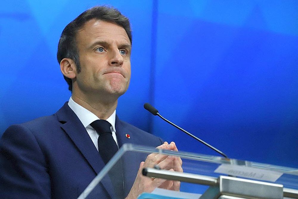 En Algérie, Emmanuel Macron appelle à regarder le passé «avec courage»