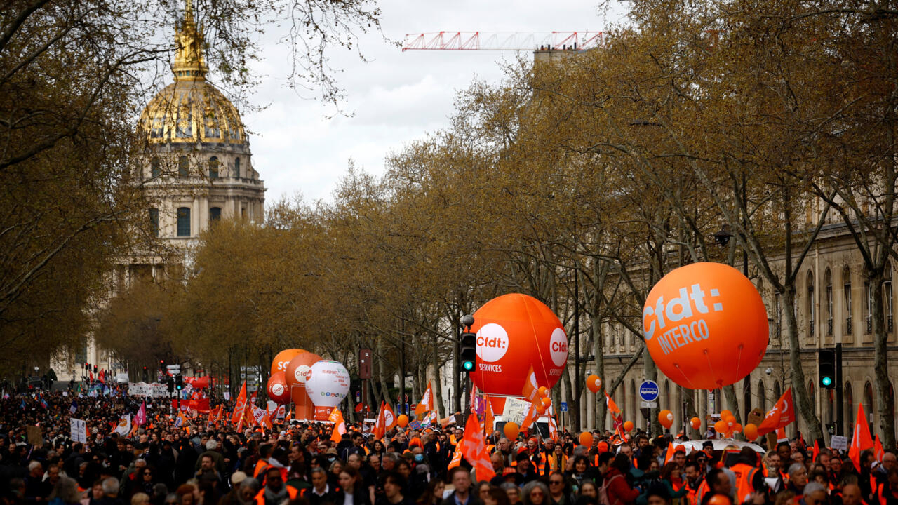 France: un 1er mai annoncé comme «historique» dans le contexte de la réforme des retraites