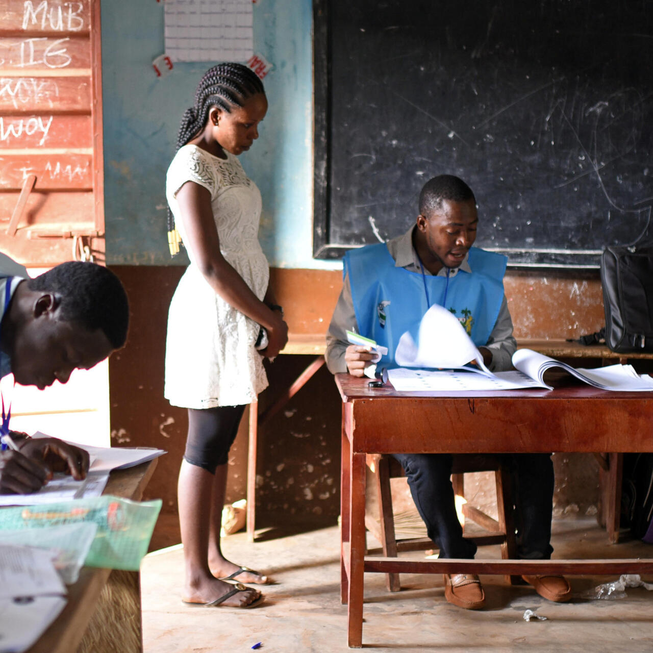 Élections générales en Sierra Leone: un jour de vote marquée par la crainte de violences