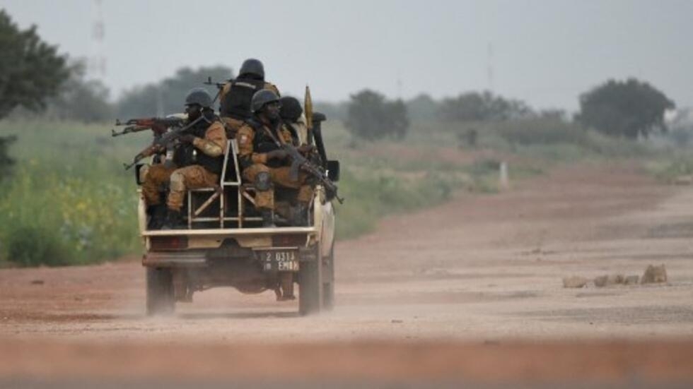 Burkina: une vingtaine de civils et VDP tués lors d’une attaque près de Boulsa