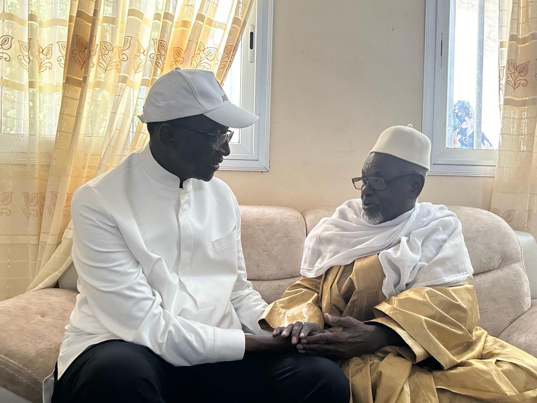 Amadou Ba reçoit la bénédiction de l’oncle du Président